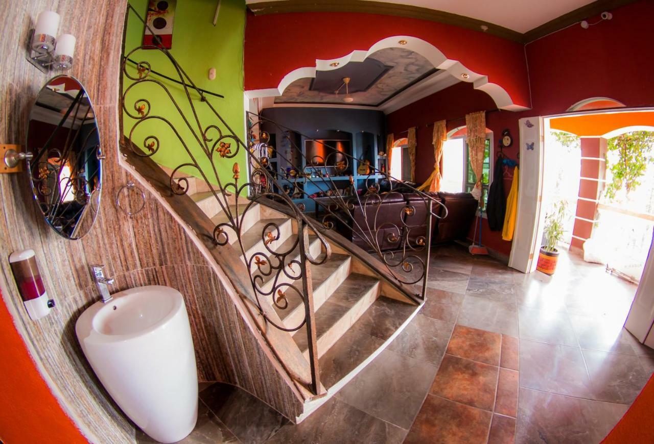 פלורס Hostal Casa De Grethel מראה חיצוני תמונה